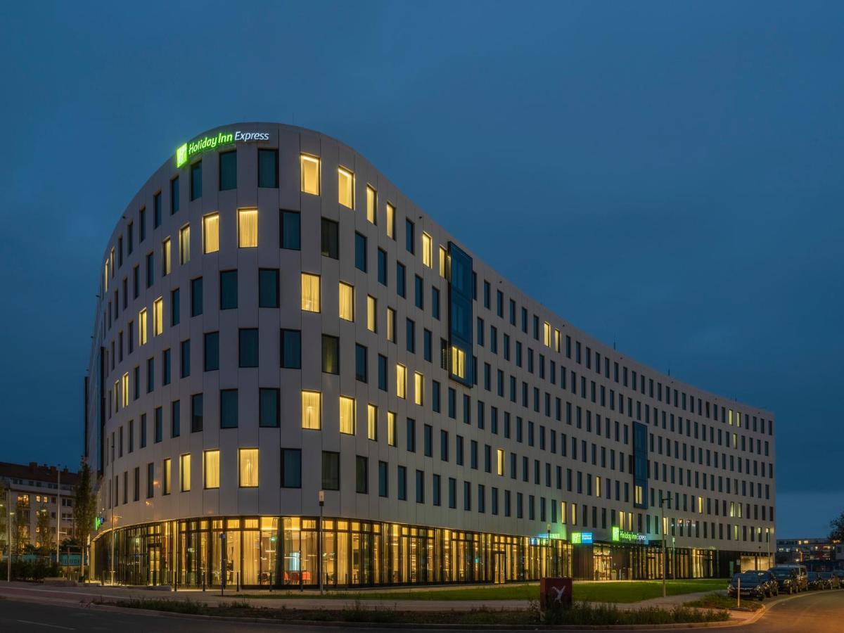 Holiday Inn Express Duesseldorf - Hauptbahnhof By Ihg Exteriér fotografie