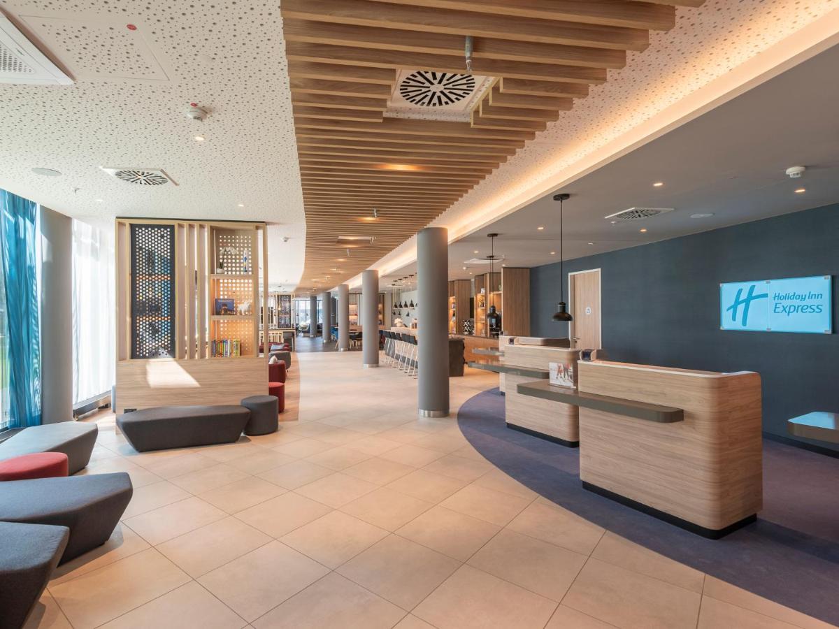 Holiday Inn Express Duesseldorf - Hauptbahnhof By Ihg Exteriér fotografie