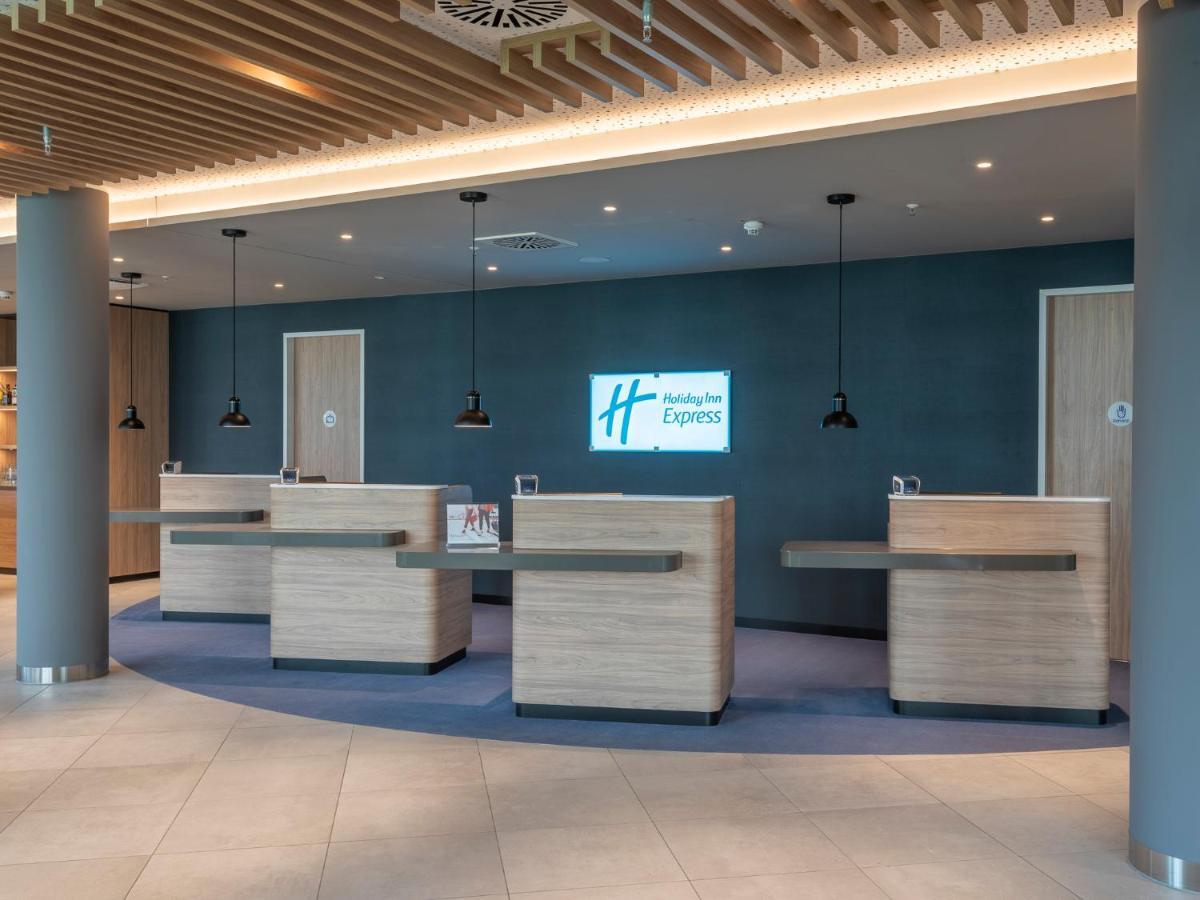 Holiday Inn Express Duesseldorf - Hauptbahnhof By Ihg Exteriér fotografie